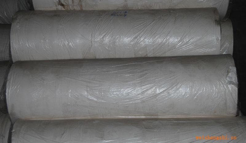 供應(yīng)優(yōu)質(zhì)西餐廳專用盤(pán)紙.24cm*24cm純木漿